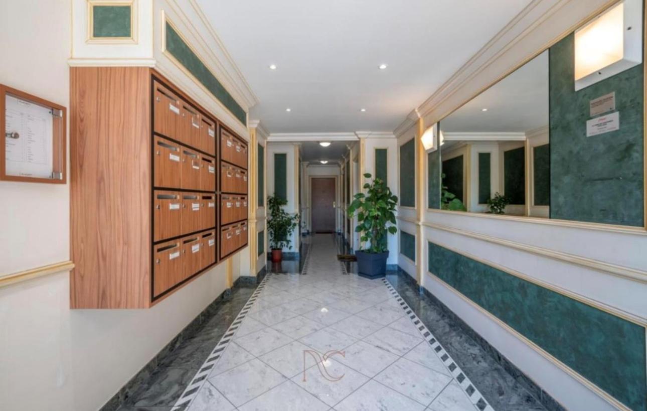 Appartement Castle - 10 Minutes De Disney Бюсси-Сен-Жорж Экстерьер фото